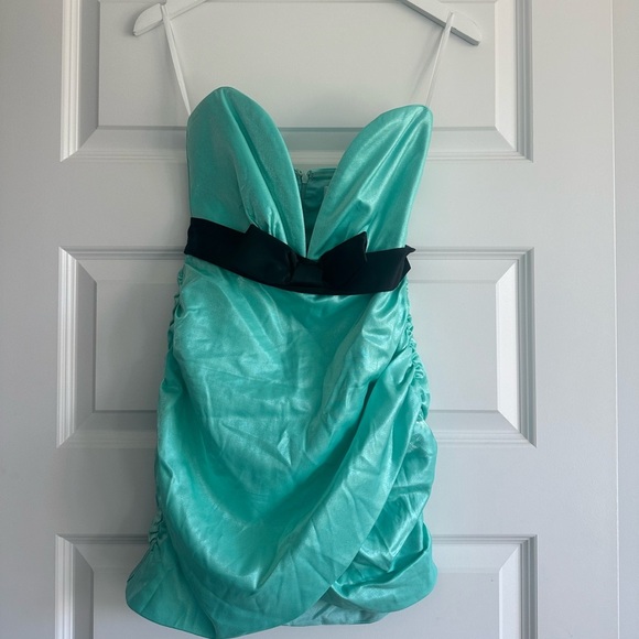 SUPERDOWN Lexi Sweetheart Mini Dress in Teal NWT - Picture 3 of 8